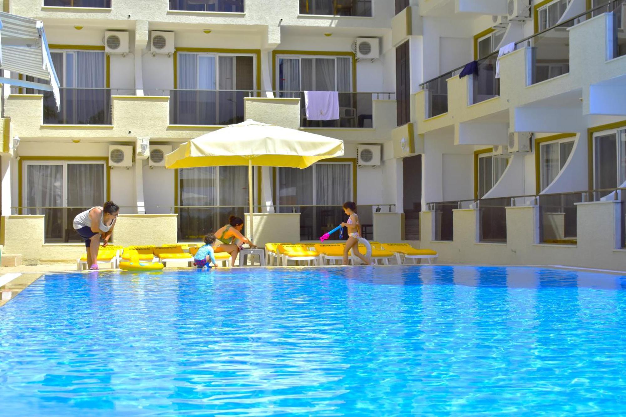 Mulka Hotel Ayvalik Exterior foto