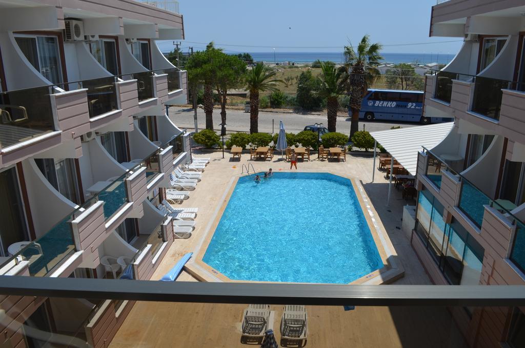Mulka Hotel Ayvalik Exterior foto