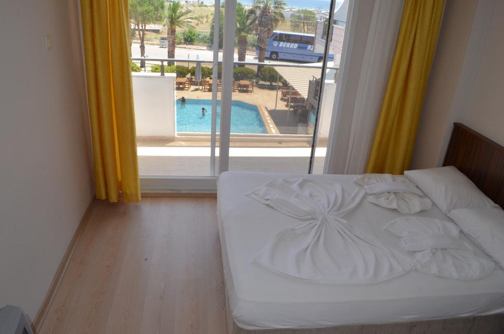 Mulka Hotel Ayvalik Exterior foto